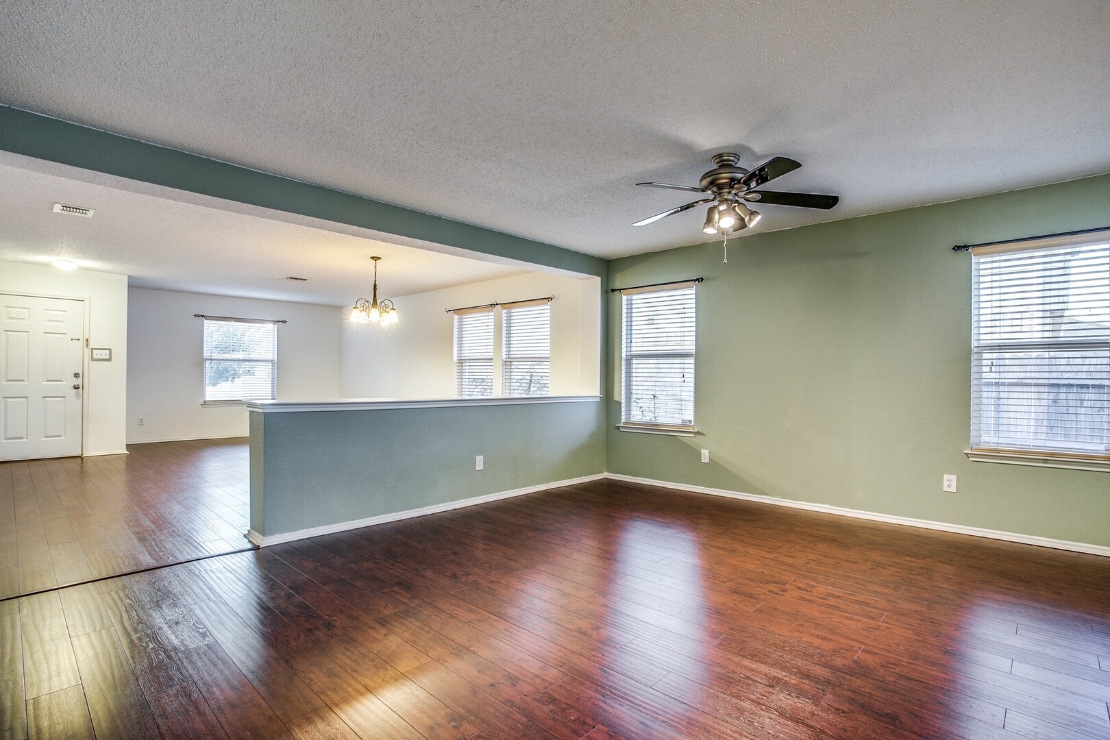 Building Photo - 3820 Bandera Ranch Rd