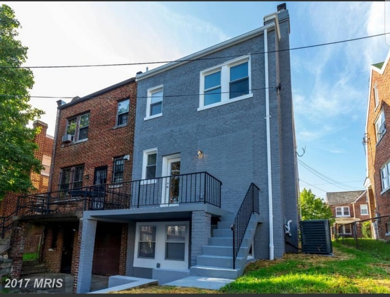 Building Photo - 521 Powhatan Pl NW