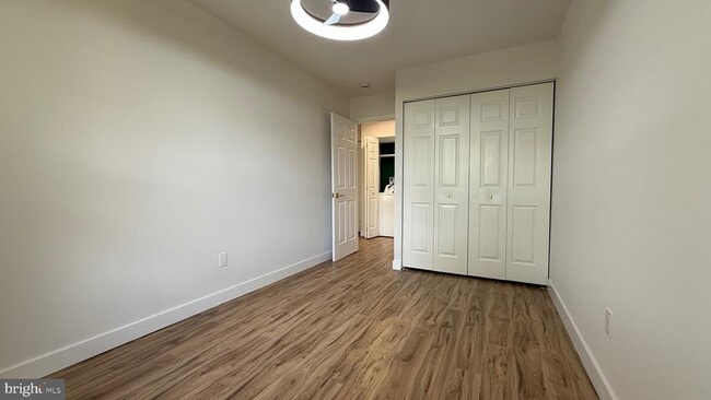Building Photo - 3300 Johns Ct