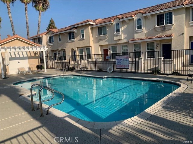 Building Photo - 15447 Pomona Rincon Rd