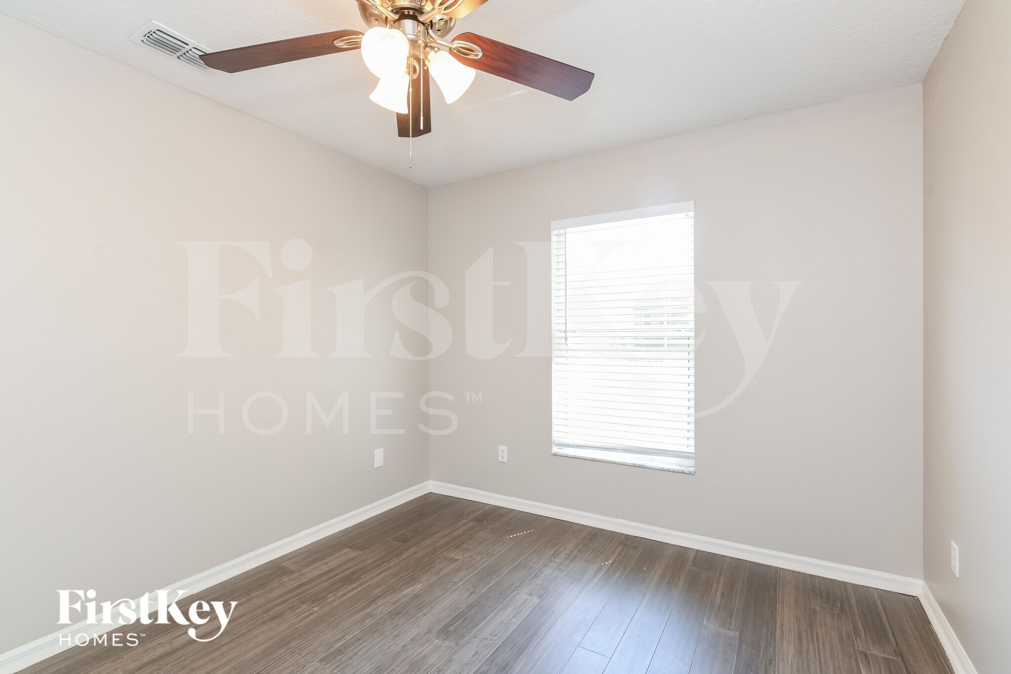 Building Photo - 1118 Windy Bluff Dr