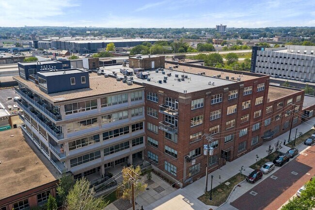 Building Photo - 901 N 3rd St