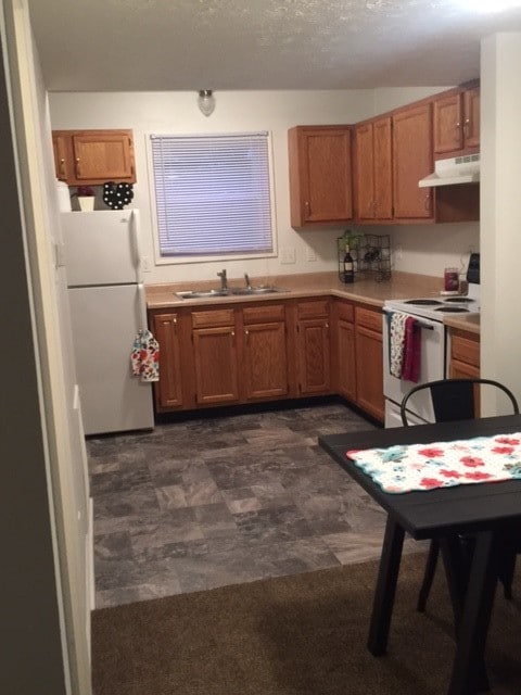 Kitchen - 1224 IN-144