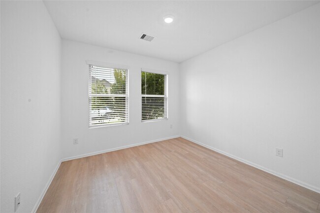 Building Photo - 3442 Hughes Mdw Wy
