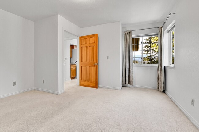 Building Photo - 31819 Rocky Village Dr