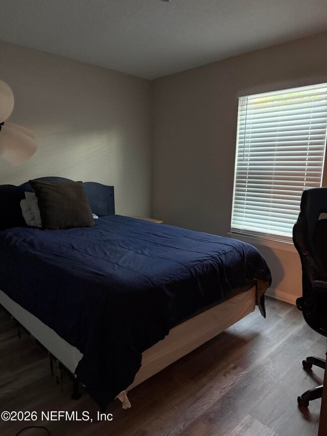 Building Photo - 7665 Jana Ln S