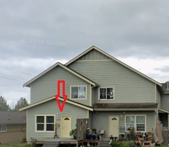 Building Photo - Racine Street 2609/ 2611