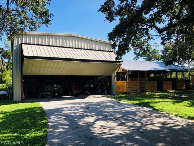 Building Photo - 17651 Cypress Creek Rd