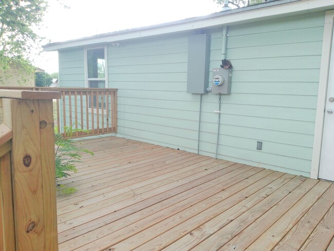 Building Photo - 306 Allison Dr