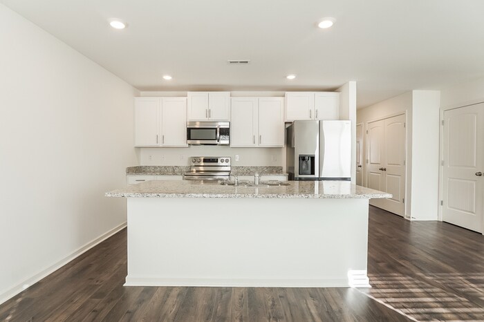 Building Photo - 5688 Timber Leaf Lp