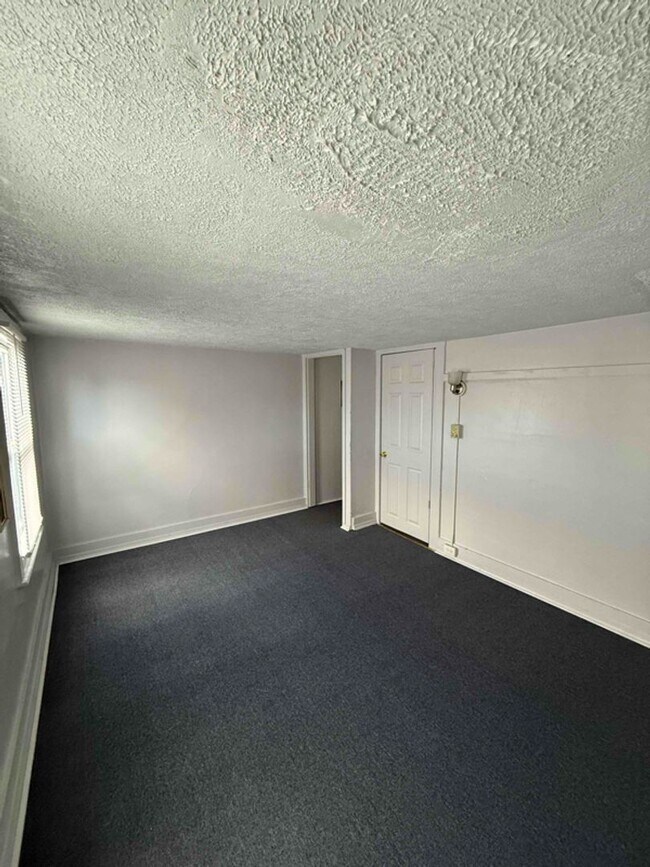 Building Photo - Charming 1-Bedroom Apartment in West Scranton – $1,050/Month