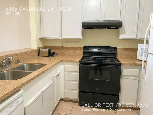 Building Photo - 5985 Dandridge Ln