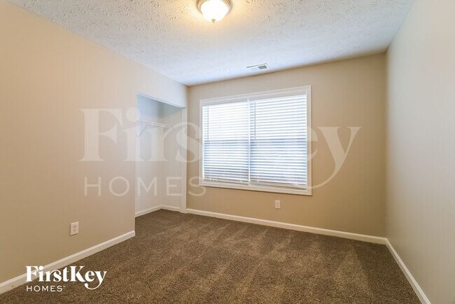 Building Photo - 249 Manley Ct