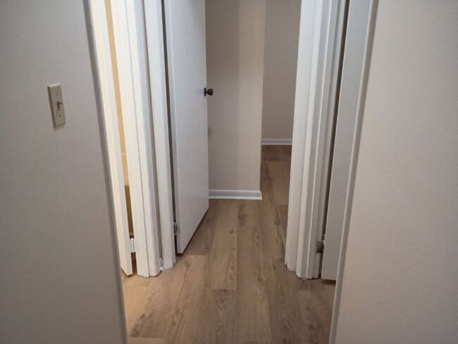 Building Photo - Townhouse for Rent