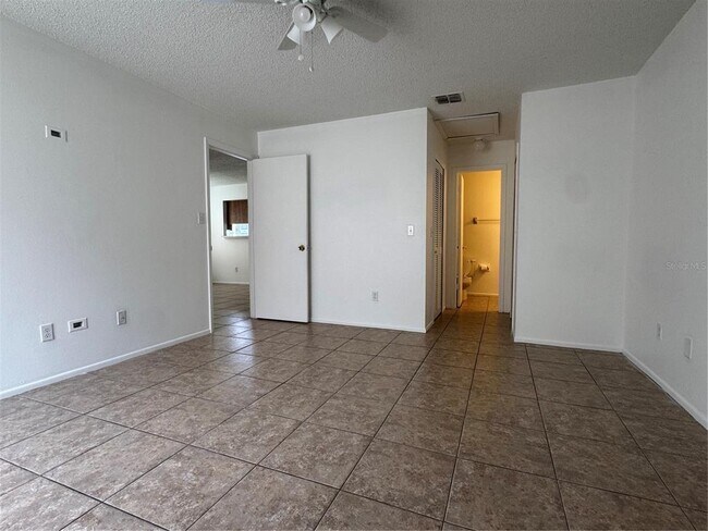 Building Photo - 2352 Pebble Brook Rd