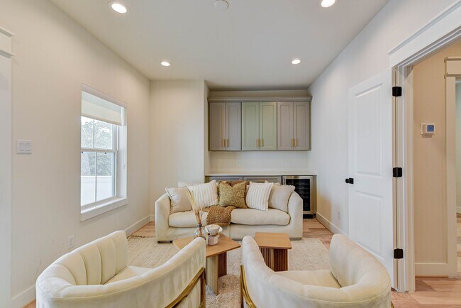 Building Photo - 5402 Wheatley St