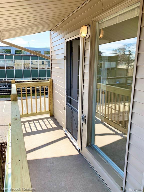 Building Photo - 156 N Worth St