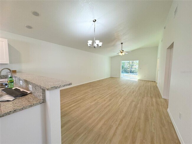 Building Photo - 8808 E Albertson Ct