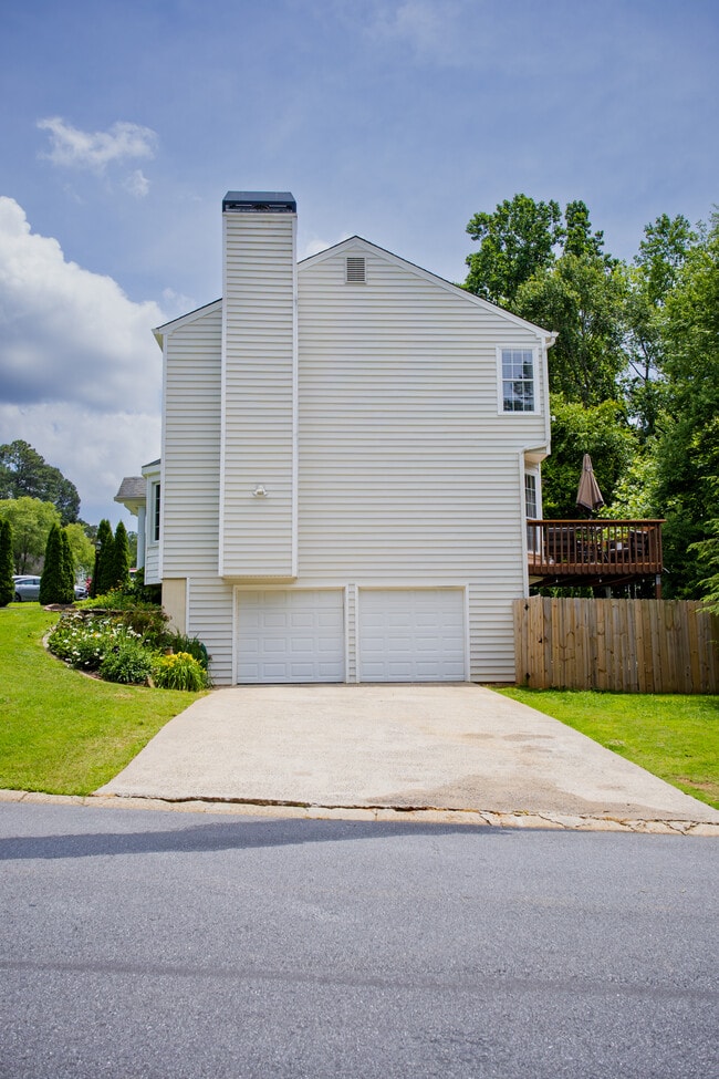 Building Photo - 4569 Hickory Forest Dr NW