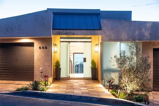 Building Photo - 648 Mystic View