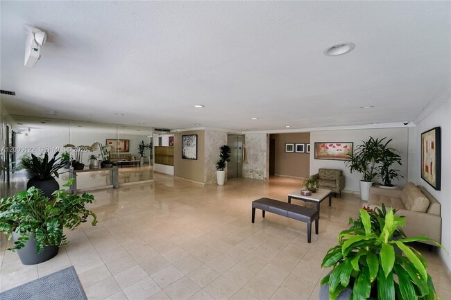 Building Photo - 255 Galen Dr