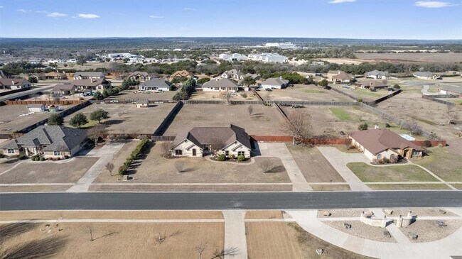 Building Photo - 209 Sarahs Ln