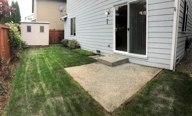 Building Photo - Newly Updated and Pet Friendly!