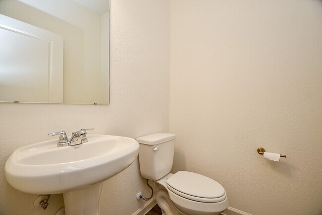 Building Photo - 13526 Kinsman Road