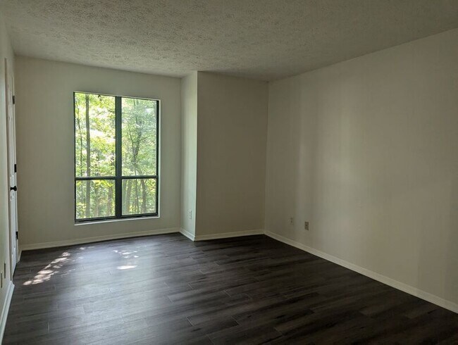 Building Photo - 101 Warm Springs Cir