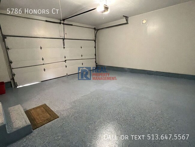 Building Photo - 5786 Honors Ct