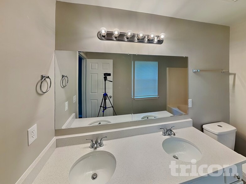 Building Photo - 8517 Galena View Dr