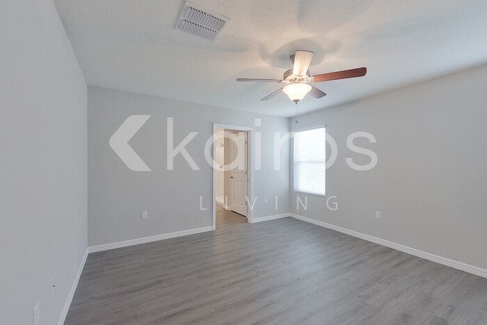 Building Photo - 8696 SW 44th Ct