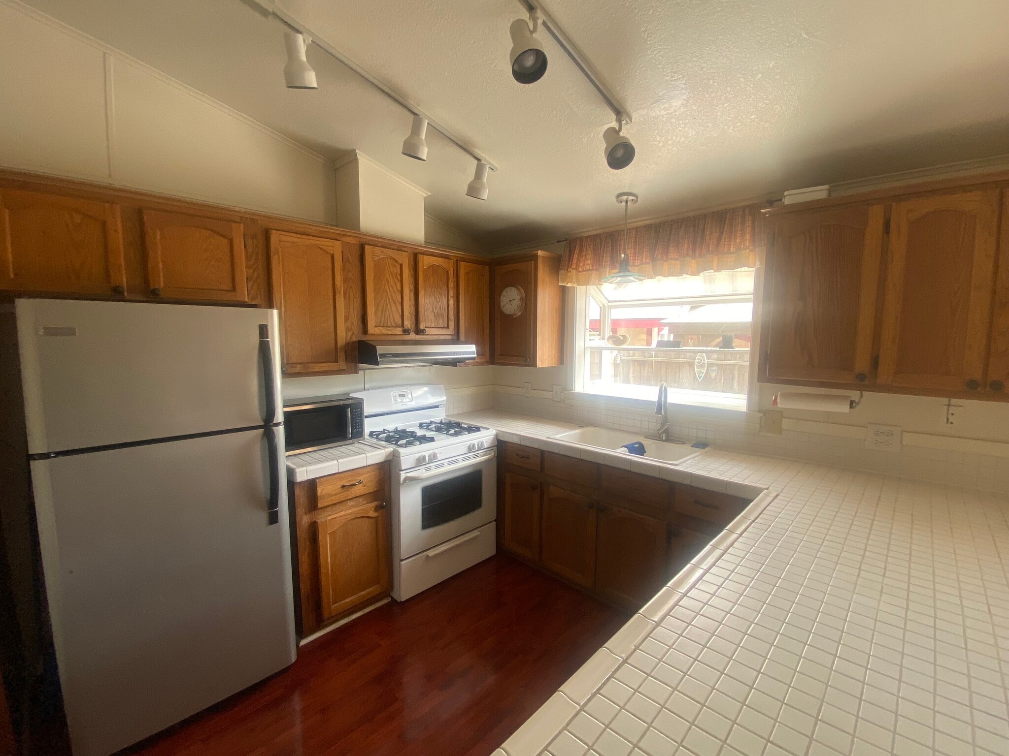 Building Photo - 156 Silvey Acres Dr