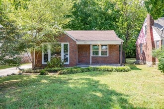 Building Photo - Adorable WE-HO Cottage