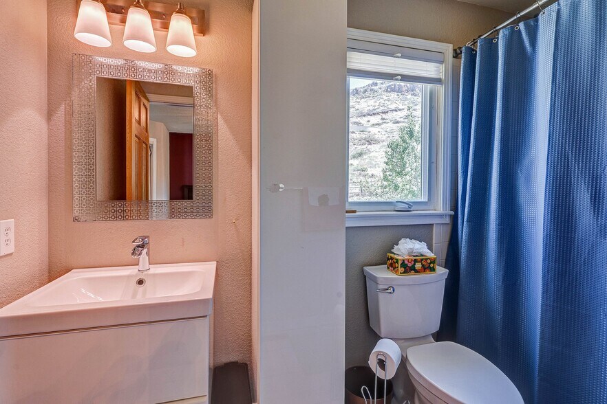 Building Photo - 470 Wyoming Cir
