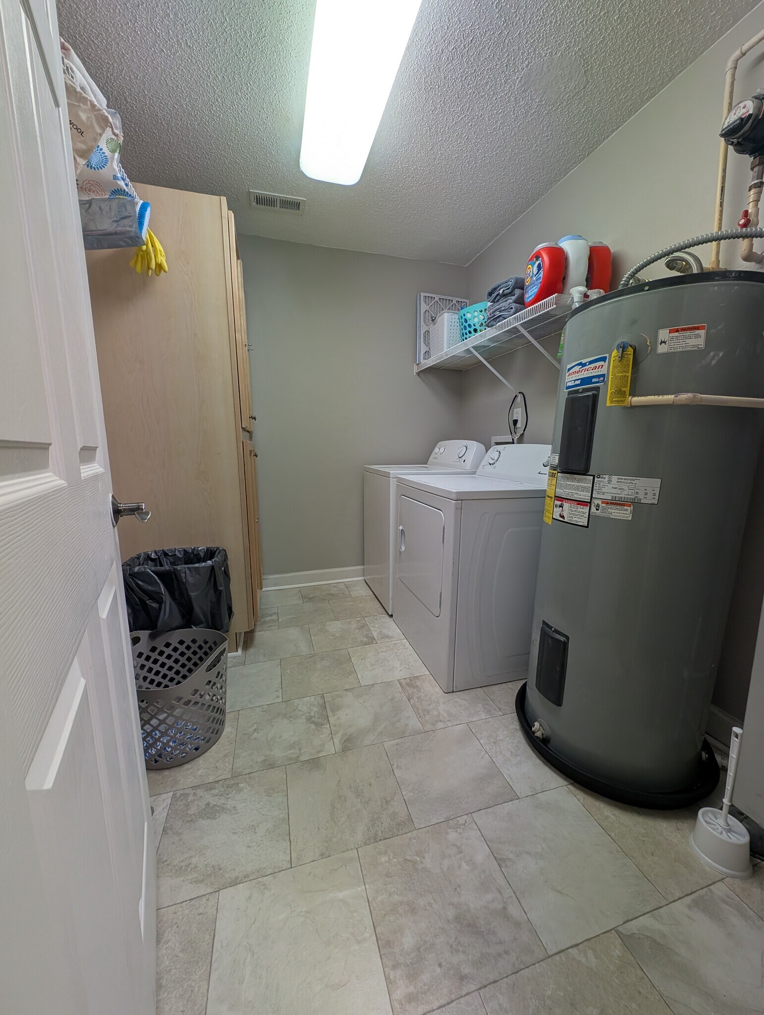 Building Photo - 811 Harts Cove Way