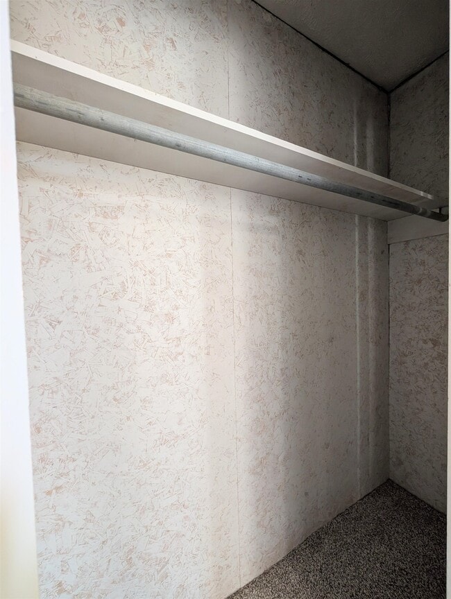 Building Photo - 6003 Sunrise Dr