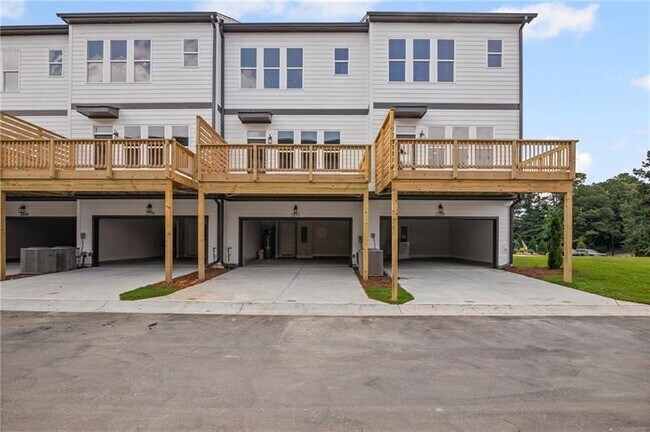 Building Photo - 2686 Evers Dr NE