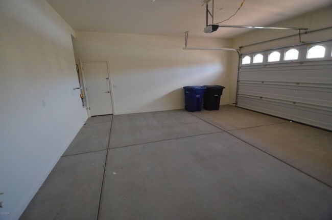 Building Photo - 151 E Havasu Pl