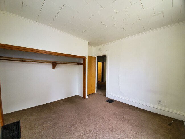 Building Photo - 2512 Walnut St