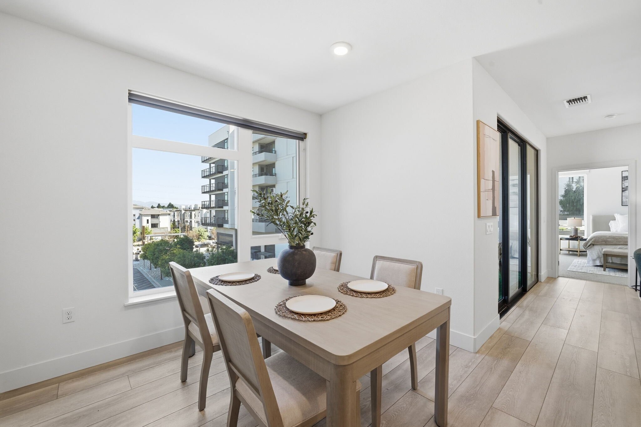 Building Photo - 3578 Rambla Pl