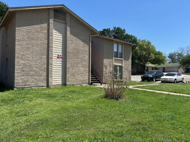 Primary Photo - 2906 Sweeney Ln