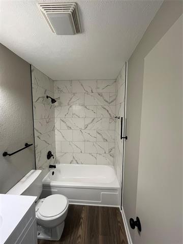 Building Photo - 3702 Larry St