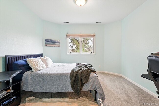 Building Photo - 4212 E Orchard Pl