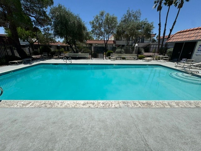Building Photo - 1020 Willow Tree Dr