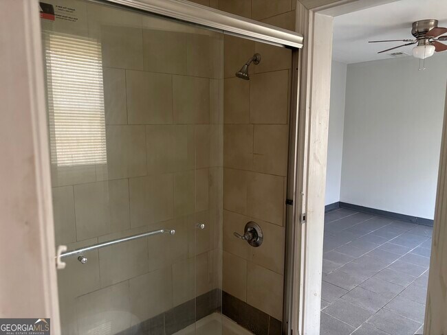 Building Photo - 5770 Satterfield Dr