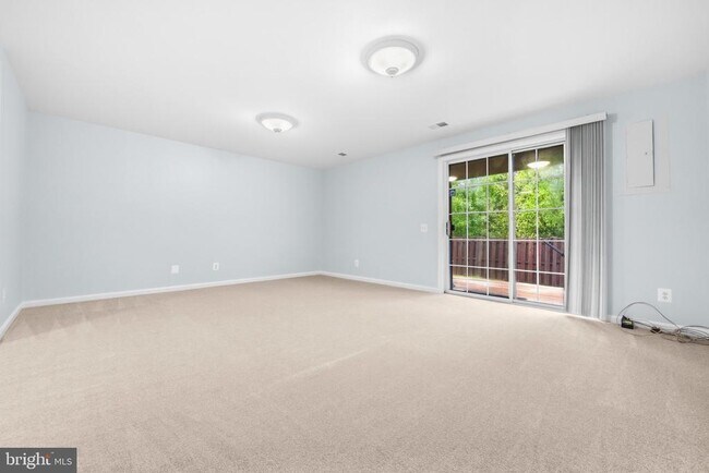 Building Photo - 16880 Jed Forest Ln