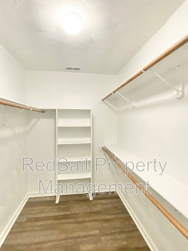 Building Photo - 104 Sharpe Dr