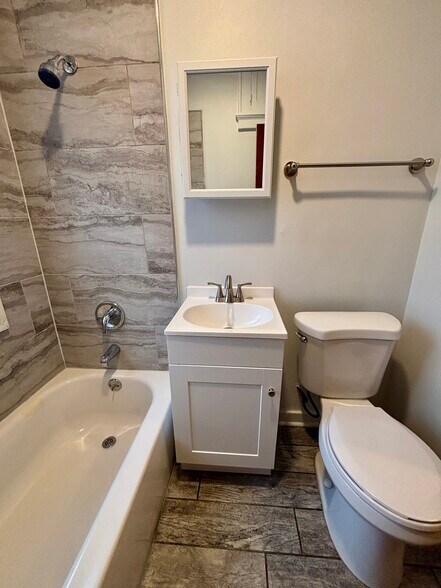 Building Photo - 5223 W Wisconsin Ave