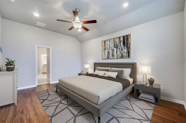 Building Photo - 1026 Tomball Downs Dr